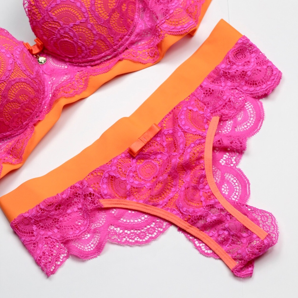 Neon lace push-up bra & thong panty - 2 piece set - Picture 8 of 15